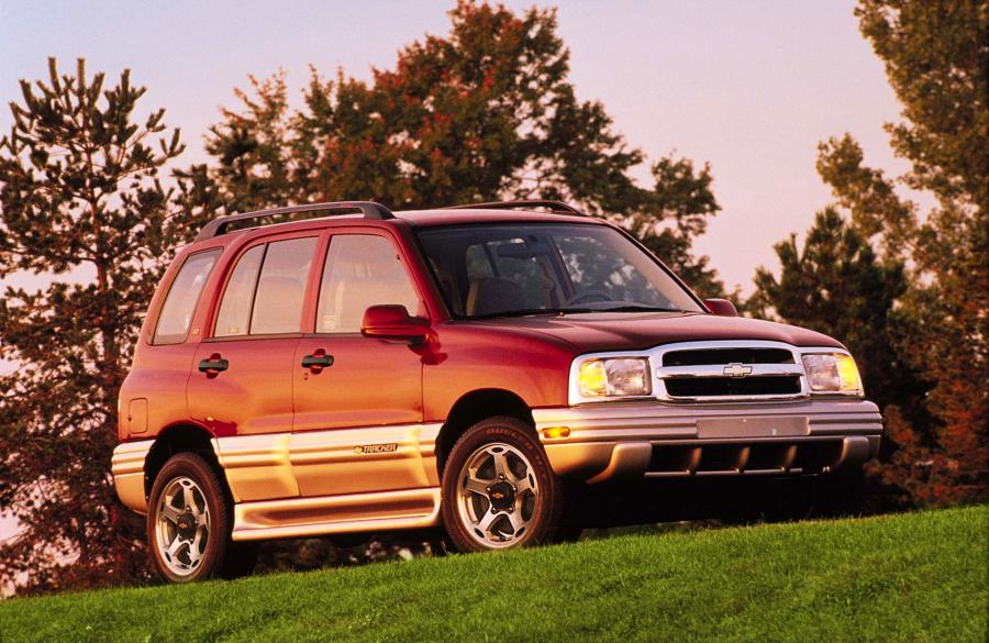  Chevrolet Tracker 2000 года  (фото 22 из 29)